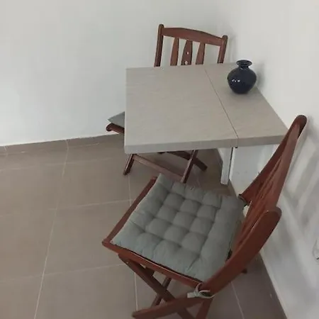 Δίκλινο Δωμάτιο Δονούσα Με Εξαιρετικό Μπαλκόνι Exterior photo