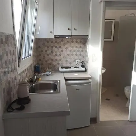 Δίκλινο Δωμάτιο Δονούσα Με Εξαιρετικό Μπαλκόνι Exterior photo