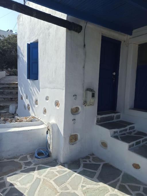 δίκλινο με εξαιρετικό μπαλκόνι * Donoussa